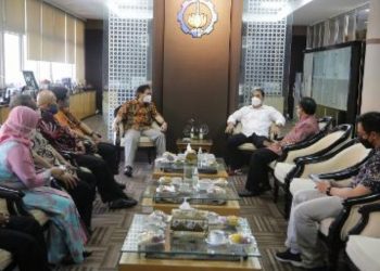 Wali Kota Surabaya Eri Cahyadi didampingi jajarannya silaturahmi dengan Rektor Institut Teknologi Sepuluh Nopember (ITS), Prof Dr Ir Mochamad Ashari MEng.