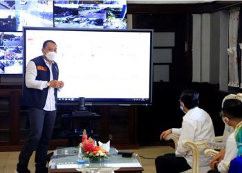 Wali Kota Surabaya Eri Cahyadi menerima kunjungan staf Kementerian Kesehatan dr Andani Eka Putra.