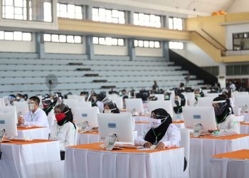 Pelaksanaan Seleksi Kompetensi Dasar (SKD) CPNS di GOR Pancasila.