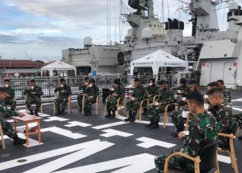 Para Paja AAL dapat pembekalan tentang sea warrior  di geladak KRI REM-331.