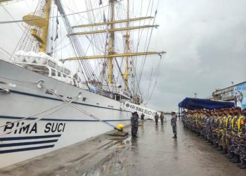 Sebelum keberangkatan menuju Pulau Bali, dimulai dengan pelaksanaan apel kelengkapan di atas dermaga VI Pelindo III Pelabuhan Tanjung Intan Cilacap.