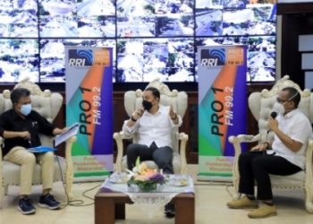 Wali Kota Surabaya Eri Cahyadi menjadi narasumber dalam talkshow bersama UNICEF dan Radio RRI bertajuk Pembelajaran Tatap Muka Secara Aman untuk Setiap Anak di Kota Surabaya.