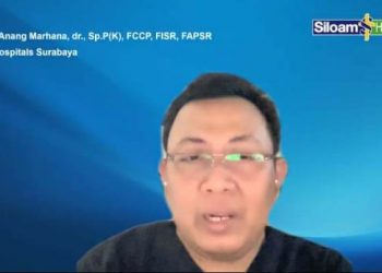 DR Dr Isnin Anang M, Sp.P(K), FCCP, FISR, FAPSR, dokter spesialis paru dari Siloam Hospitals Surabaya.