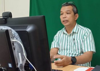 Dokter spesialis bedah orthopedi dari Siloam Hospitals Surabaya, dr. Teddy Hari Wardhana SpOT.