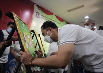 Wali Kota Surabaya, Eri Cahyadi menghadiri Festival Dongeng Surabaya, sekaligus peluncuran buku Ragam Indonesia dan Gerakan Seribu Mendongeng Karya Arek Suroboyo (Gendis Sewu Karso).