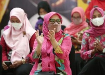 Ketua TP PKK Kota Surabaya Rini Indriyani