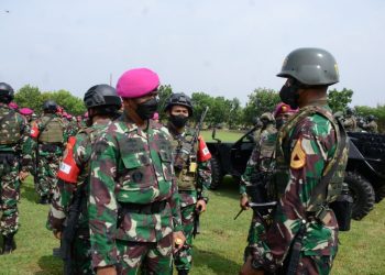 Taruna Akademi Angkatan Laut (AAL) Tingkat lll Angkatan ke-68 mengikuti Apel Kesiapan Gelar Latihan Pertempuran Kota (Latpurkota) tahun 2021.
