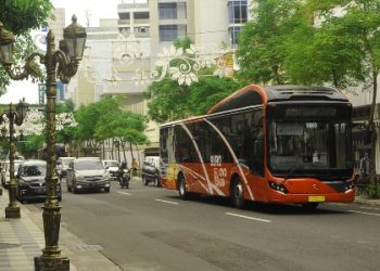 Salah satu transportasi publik Suroboyo Bus di Surabaya yang sudah dioperasionalkan sejak tahun 2018.