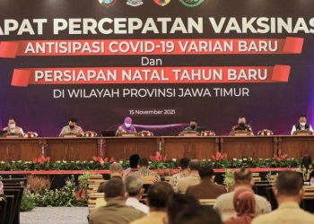 Gubernur Jatim Khofifah Indar Parawansa memimpin Rapat Koordinasi (Rakor) tingkat Provinsi bersama forkopimda dan bupati/wali kota se-Jatim di Convention Hall, Grand City Surabaya.