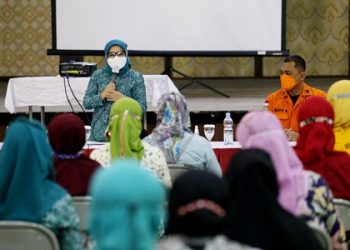 Tim Penggerak (TP) PKK Kota Surabaya menggelar Sosialisasi Mitigasi Bencana bagi kadernya di tingkat kelurahan.