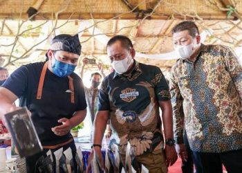 Plh Sekretaris Daerah Provinsi Jawa Timur Heru Tjahjono dalam Gebyar Kopi dan Kakao Jawa Timur Tahun 2021. Acara tersebut dengan tema "Kopi dan Kakao Jawa Timur untuk Lokal, Nasional dan Global".