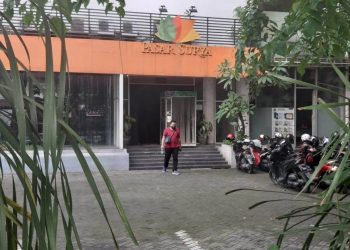 Kantor PD Pasar Surya di Manyar Kertoajo, Surabaya.