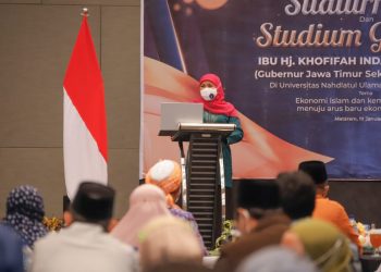 Gubernur Jatim Khofifah Indar Parawansa saat menjadi keynote speaker dalam Studium Generale Universitas Nahdlatul Ulama (UNU) Nusa Tenggara Barat.