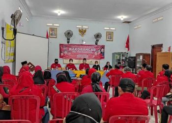 PDIP Surabaya menggelar rapat koordinasi anak cabang untuk menyolidkan barisan menghadapi Pemilu serentak tahun 2024.