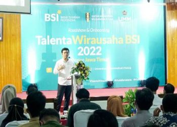 Wakil Gubernur Jawa Timur Emil Elestianto Dardak saat menghadiri Talenta Usaha Bank Syariah Indonesia (BSI) di Universitas Muhammadiyah Malang, Kota Malang.