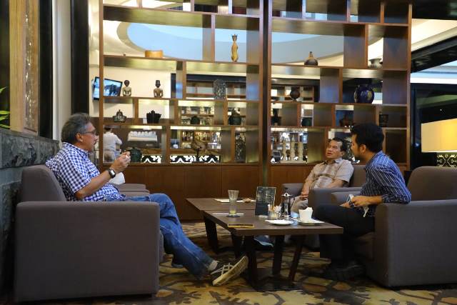 Wakil Gubernur Jawa Timur Emil Elestianto Dardak menghadiri audiensi dengan Direktur Jenderal Mineral dan Batubara Kementerian ESDM Ridwan Djamaluddin di Hotel Gran Melia, DKI Jakarta.