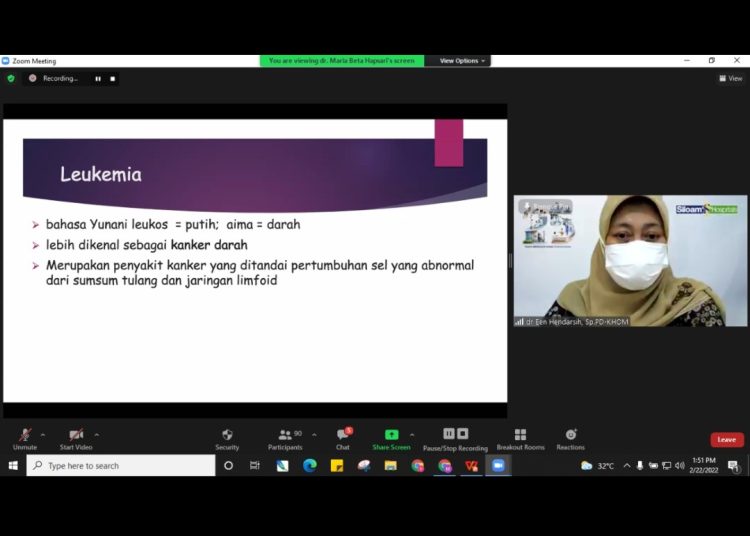 dr Een Hendarsih, SpPD-KHOM dalam acara webinar yang digelar Siloam Hospitals Surabaya.