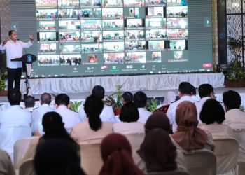 Wali Kota Surabaya Eri Cahyadi bertemu dengan Kader Surabaya Hebat di Gedung Convention Hall, Jalan Arif Rahman Hakim.