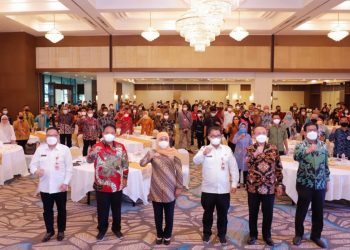 Launching aplikasi e-perda Kab/Kota se-Indonesia di Hotel Acacia Jakarta Pusat.