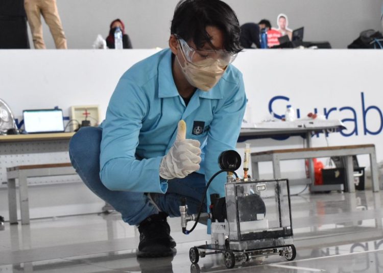 Tim Spektronics ITS berhasil membawa pulang juara pertama dalam ajang Process Engineering and Energy Days Universitas Indonesia (PGD UI) 2022 kategori Creation (Chemical-Reaction Car Competition).