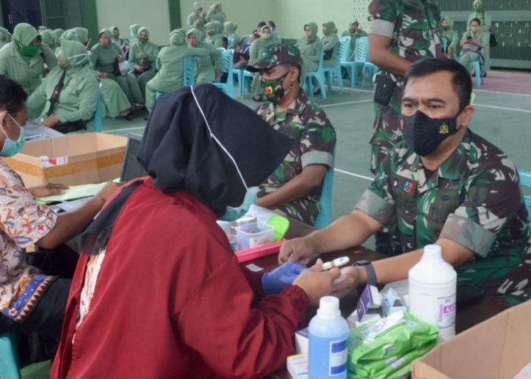 Kegiatan donor darah yang dilaksanakan di gedung Ahmad Yani Makodim 0813 Bojonegoro.