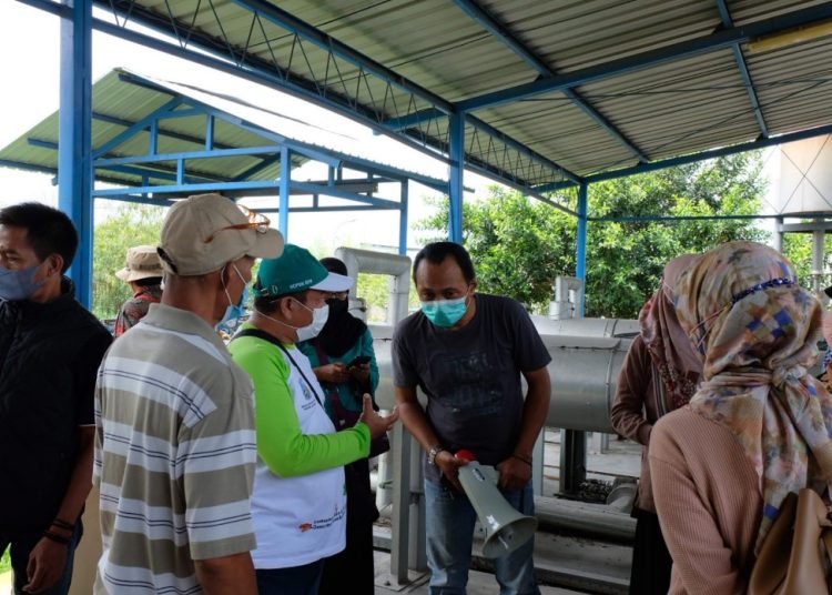 Kader Surabaya Hebat dari sejumlah wilayah kecamatan mengikuti study tour ke Pembangkit Listrik Tenaga Sampah (PLTSa) Benowo.