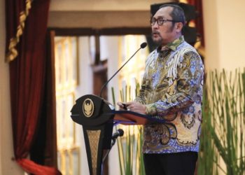 Wakil Ketua IV DPRD Jatim Sahat Tua P. Simanjuntak.