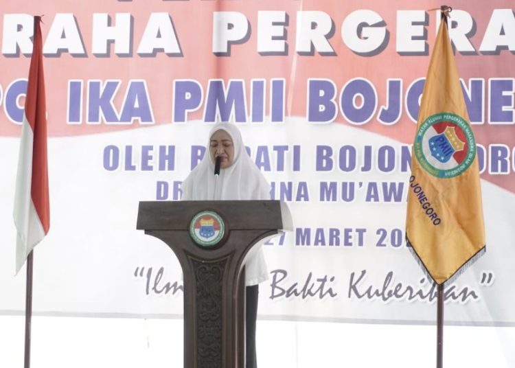 Bupati Bojonegoro Anna Mu'awanah dalan peresmian gedung Graha Pergerakan PC Ikatan Keluarga Alumni Pergerakan Mahasiswa Islam Indonesia (IKA PMII) Bojonegoro,