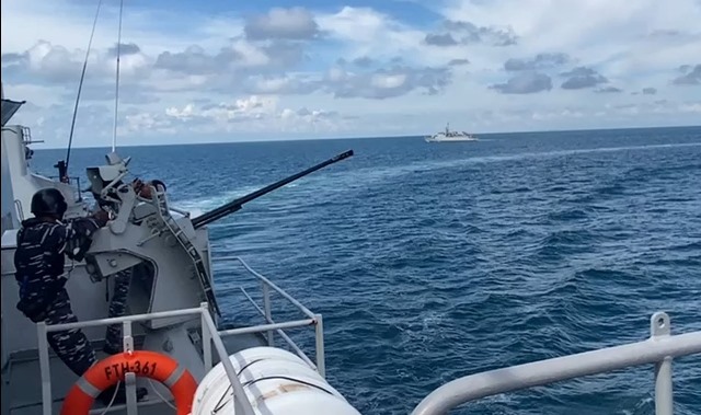 Patroli yang dilakukan KRI Fatahillah-361 dan KRI Malahayati-362 di wilayah Perbatasan RI-Malaysia.