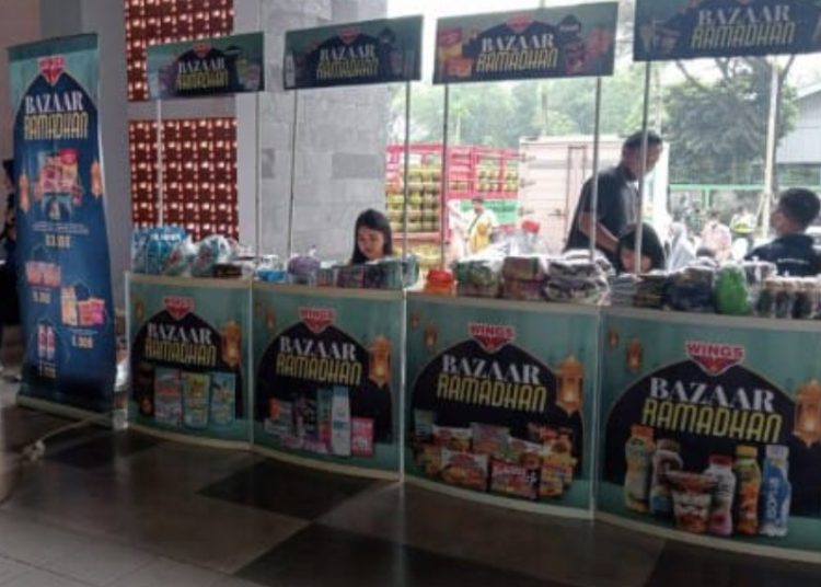 Pasar murah mandiri yang dilaksanakan Dinas Perdagangan, Koperasi dan Usaha Mikro digelar di Pasar Wisata.