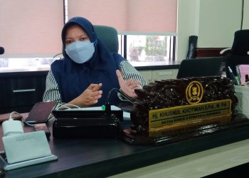 Ketua Komisi D DPRD Surabaya Khusnul Khotimah