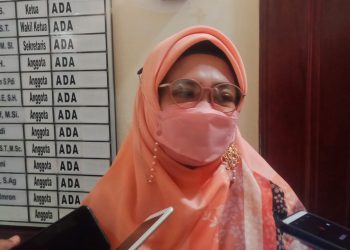 Wakil Ketua Komisi C DPRD Kota Surabaya Aning Rahmawati