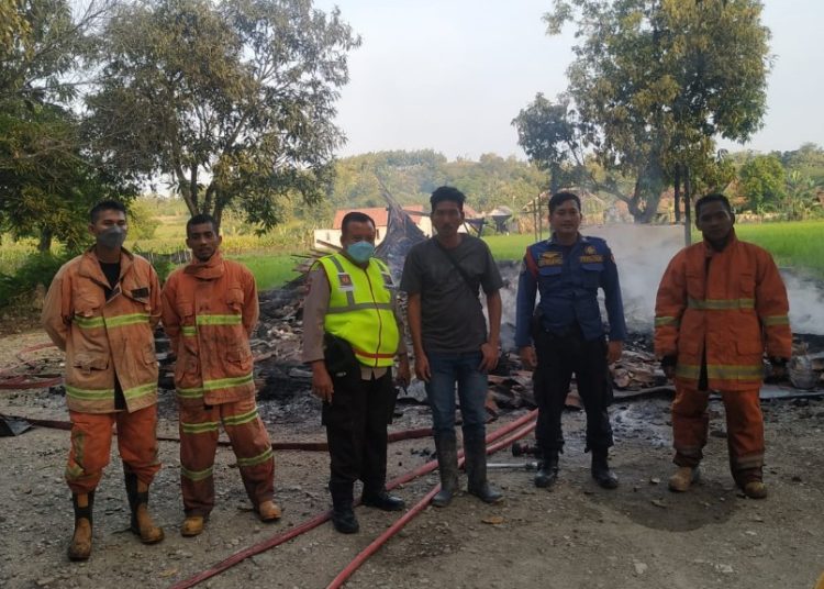 Rumah singgah milik Perhutani di Dusun Sugihan Desa Kedungsumber RT 15/RW 05 Kecamatan Temayang yang terbakar, usai api berhasil dipadamkan.