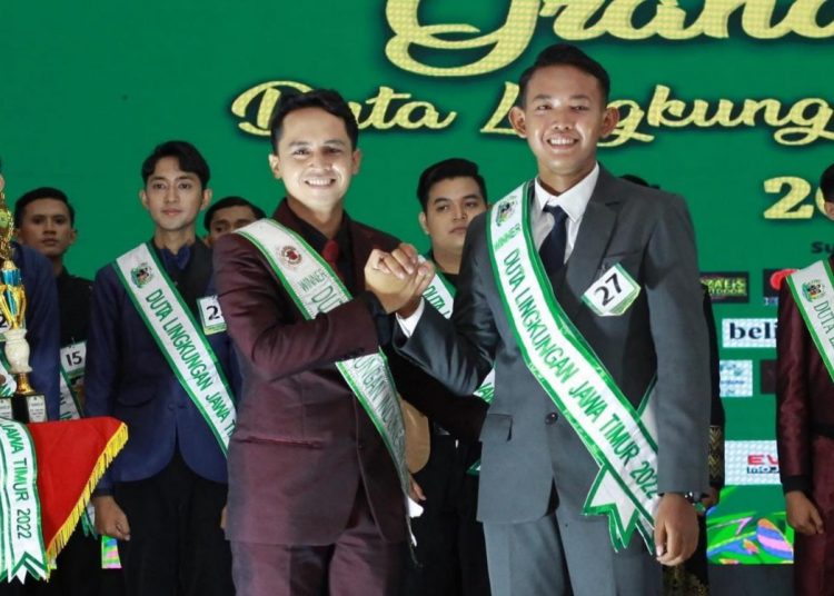 Aji Sasongko saat dinobatkan juara di ajang Duta Lingkungan Jawa Timur 2022 mewakili Kabupaten Bojonegoro.