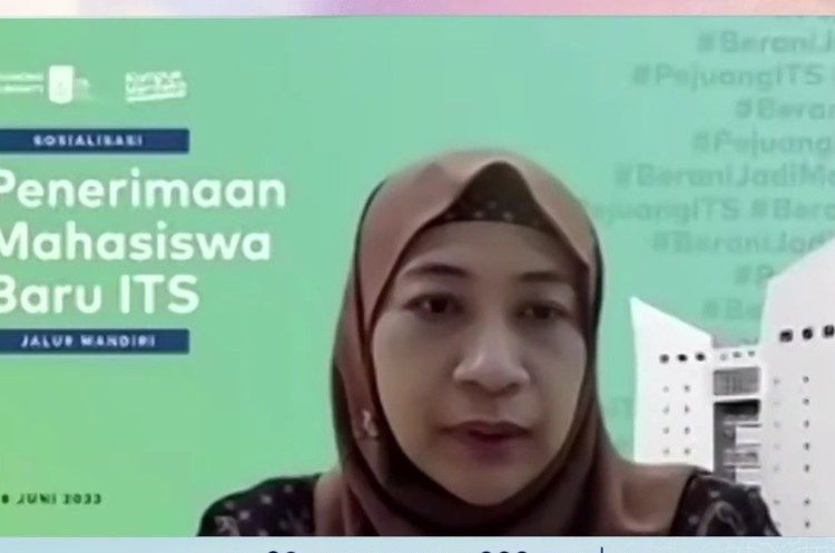 Direktur Pendidikan ITS Dr Eng Siti Machmudah.