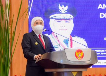 Gubernur Jatim Khofifah Indar Parawansa.