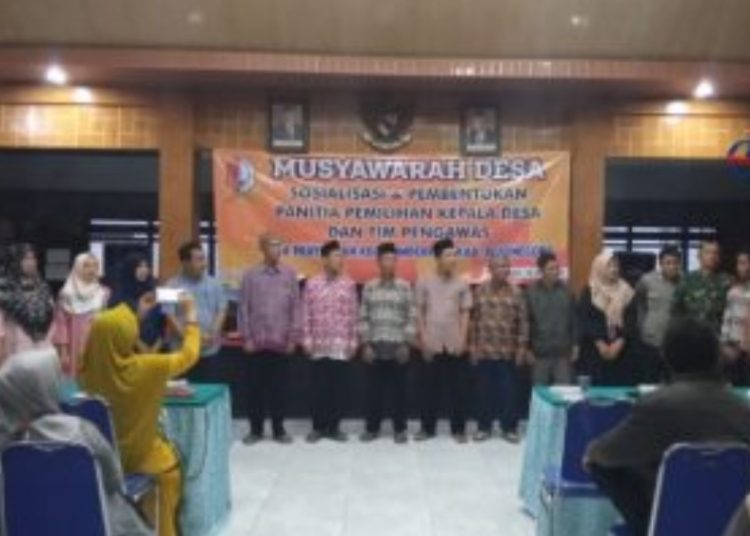 Badan Permusyawaratan Desa (BPD) Desa Prayungan melaksanakan musyawarah pembentukan Panitia dan Pengawas Pemilihan Kepala Desa Prayungan tahun 2022.