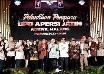 Wakil Gubernur Jatim Emil Elestianto Dardak bersama pengurus DPD Apersi Jatim Korwil Malang Periode 2022-2026.