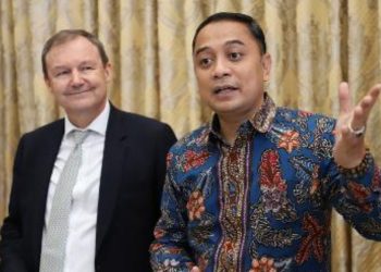 Wali Kota Eri Cahyadi dan Wakil Duta Besar Inggris untuk Indonesia Rob Fenn.