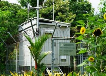 Salah satu alat pemantau kualitas udara di Surabaya di kawasan Wonorejo.