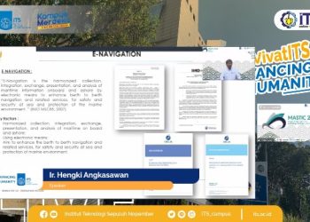 Direktur Kenavigasian Direktorat Jenderal Perhubungan Laut Ir Hengky Angkasawan saat menyampaikan materi mengenai E-Navigation dan E-pilotage pada MASTIC 2022 yang digelar secara daring.