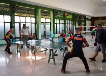 Olahraga bersama yang dilakukan Kodim 0813 Bojonegoro dan SatBrimob Kompi 3 Batalyon C Polda Jatim.