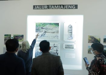 Di gunung Penanggungan, banyak peninggalan sejarah. Diperkirakan ada sekitar 200 situs yang berpotensi menjadi cagar budaya.