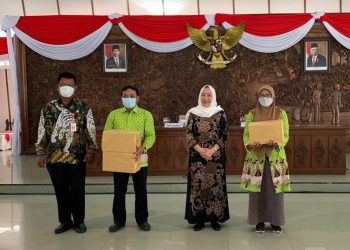 Bupati Bojonegoro Anna Mu’awanah dalam acara rapat koordinasi (Rakor) Sumber Daya Manusia (SDM) Program Keluarga Harapan (PKH) Kabupaten Bojonegoro tahun 2022.