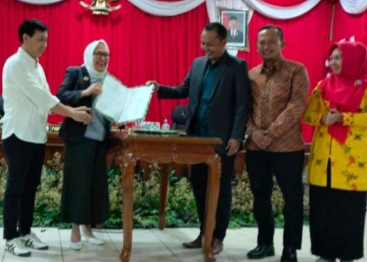 Rapat Paripurna di DPRD Bojonegoro yang menyepakati KUA-PPAS tahun anggaran 2023.