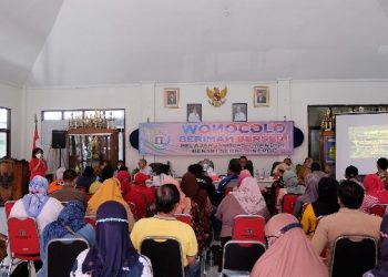 Sosialisasi tentang pencegahan kekerasan dan pelecehan seksual terhadap anak di kantor Kecamatan Wonocolo.