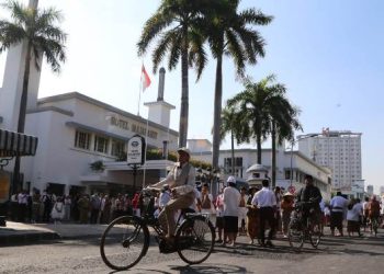 Pertunjukan drama musikal sejarah “Berkibarlah Benderaku” di Hotel Majapahit untuk mengenang peristiwa penyobekan bendera pada 19 September 1945 silam.