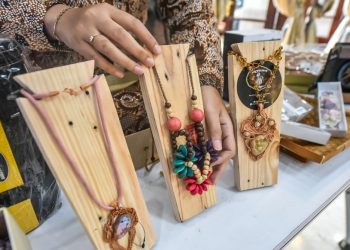 Salah satu suvenir yang ada di Surabaya Kriya Gallery (SKG) Reborn.