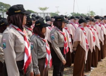 Para siswa Ponpes Elkisi saat eLKISI Scout di Camping Ground Elkisi Edupark.