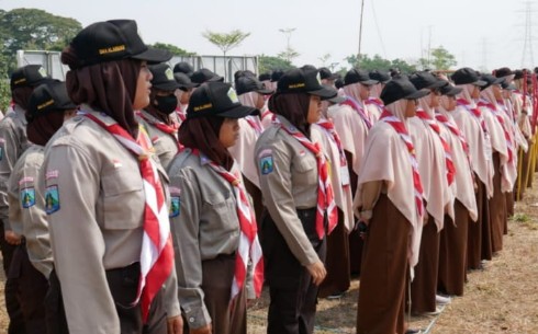 Para siswa Ponpes Elkisi saat eLKISI Scout di Camping Ground Elkisi Edupark.